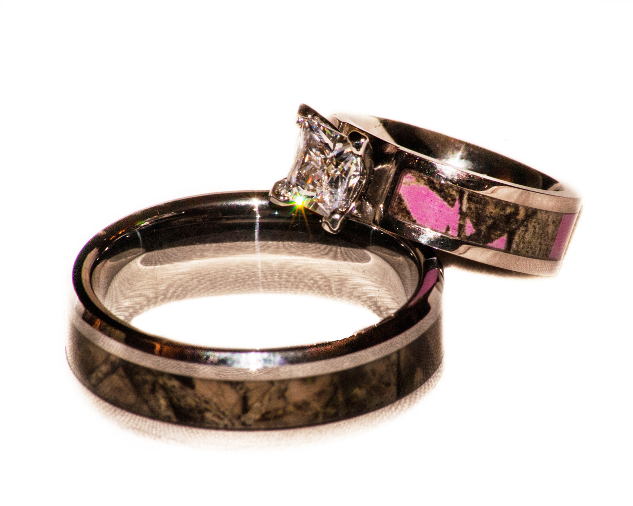 Lashbrook CCCAMO9B15(NS)MOSSYOAK ROCK POLISH Camo Wedding Ring or Band | TQ  Diamonds